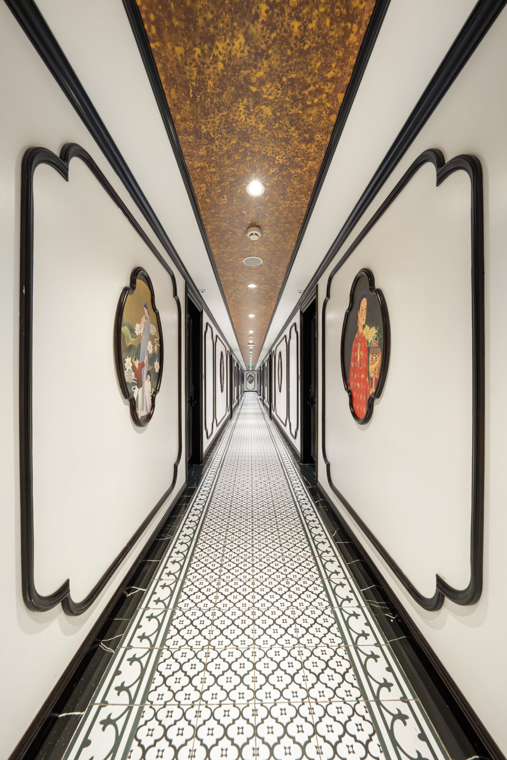 2 - Corridor